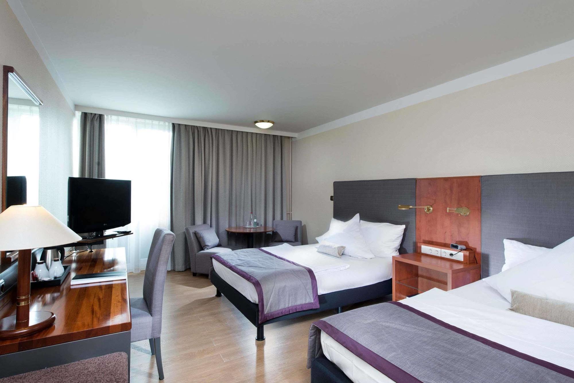 Wyndham Garden 4*